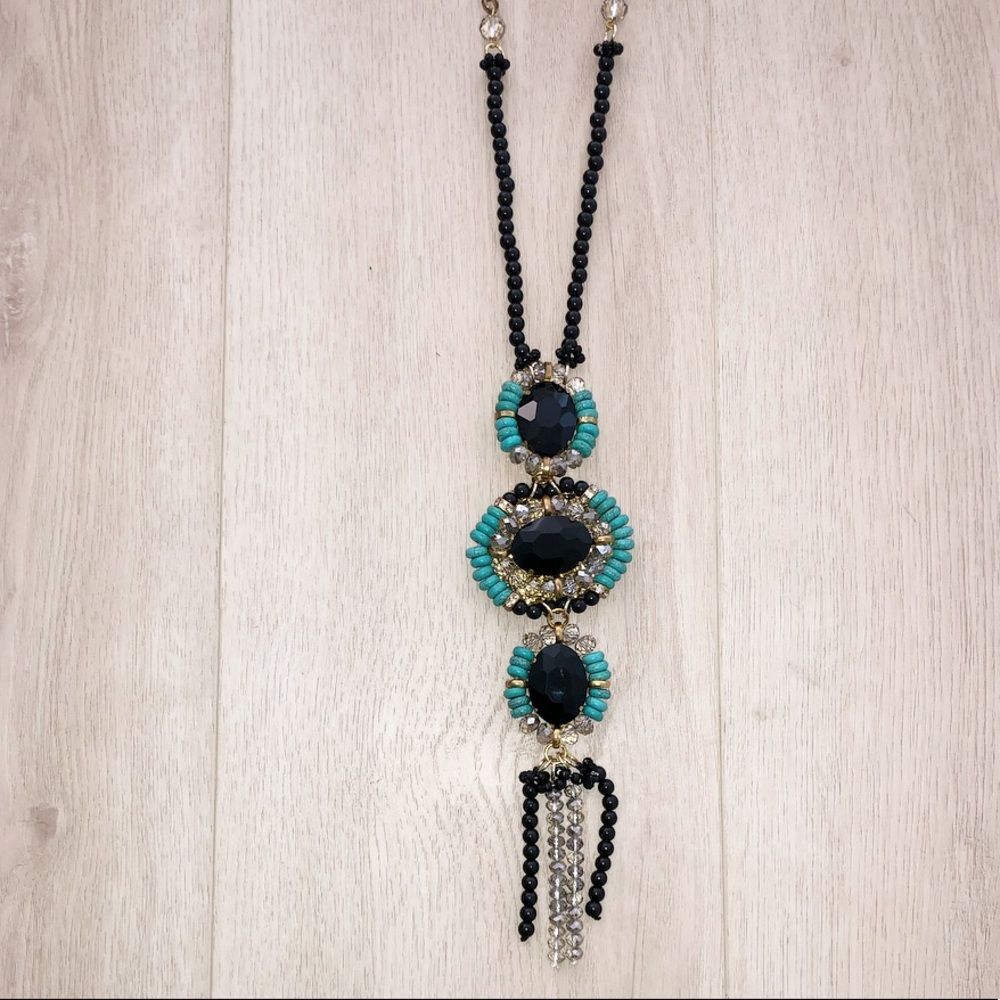 Turquoise tussle long necklace - Picture 9 of 10